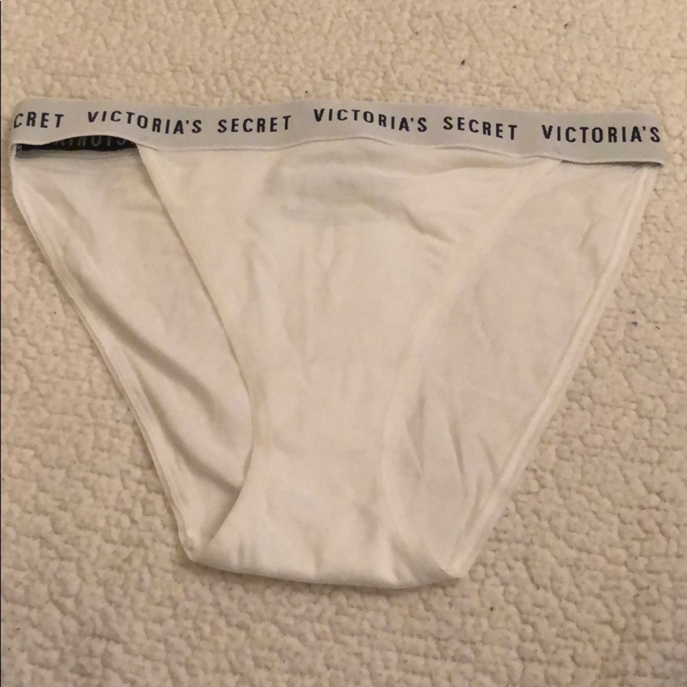 NWOT VS high leg bikini panties